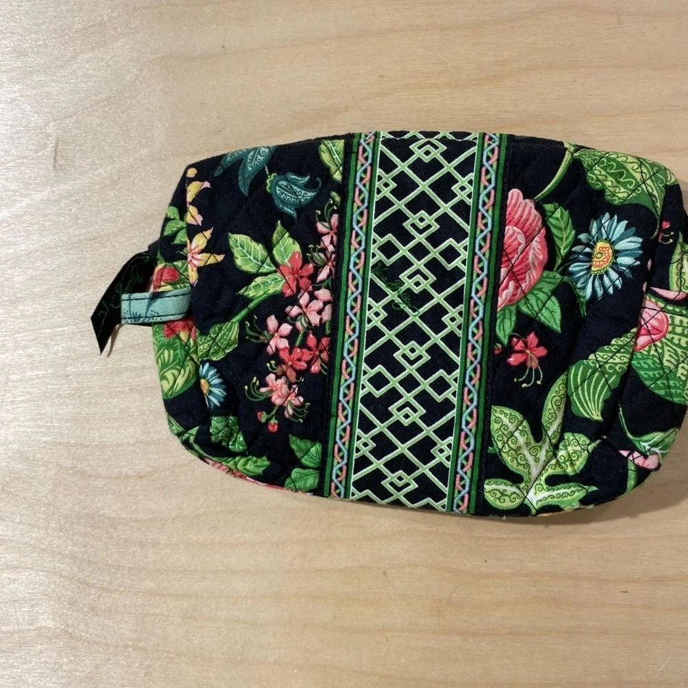 Vera Bradley Floral Black Quilted Women's Make up Bag (QD)
